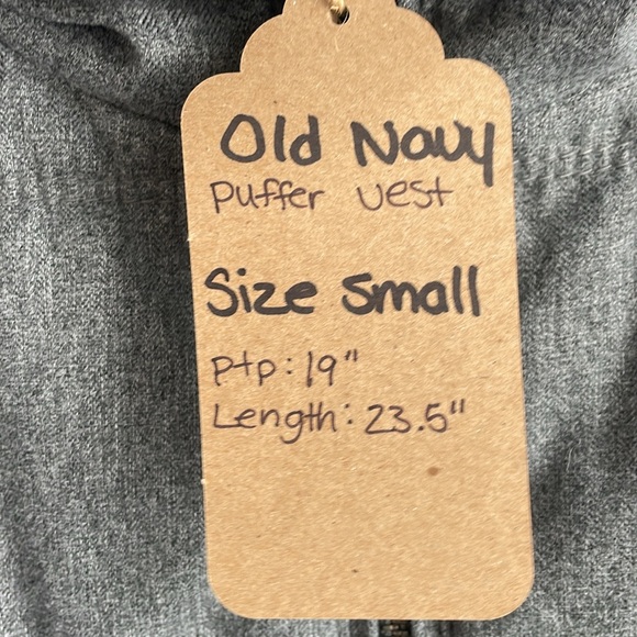 Old Navy Puffer Vest - Size Small - Picture 6 of 6